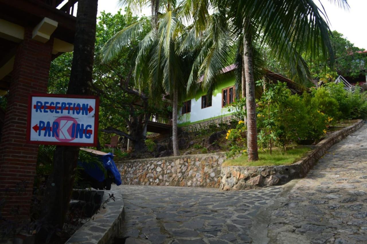 Big K Hostel Karimunjawa Exterior photo